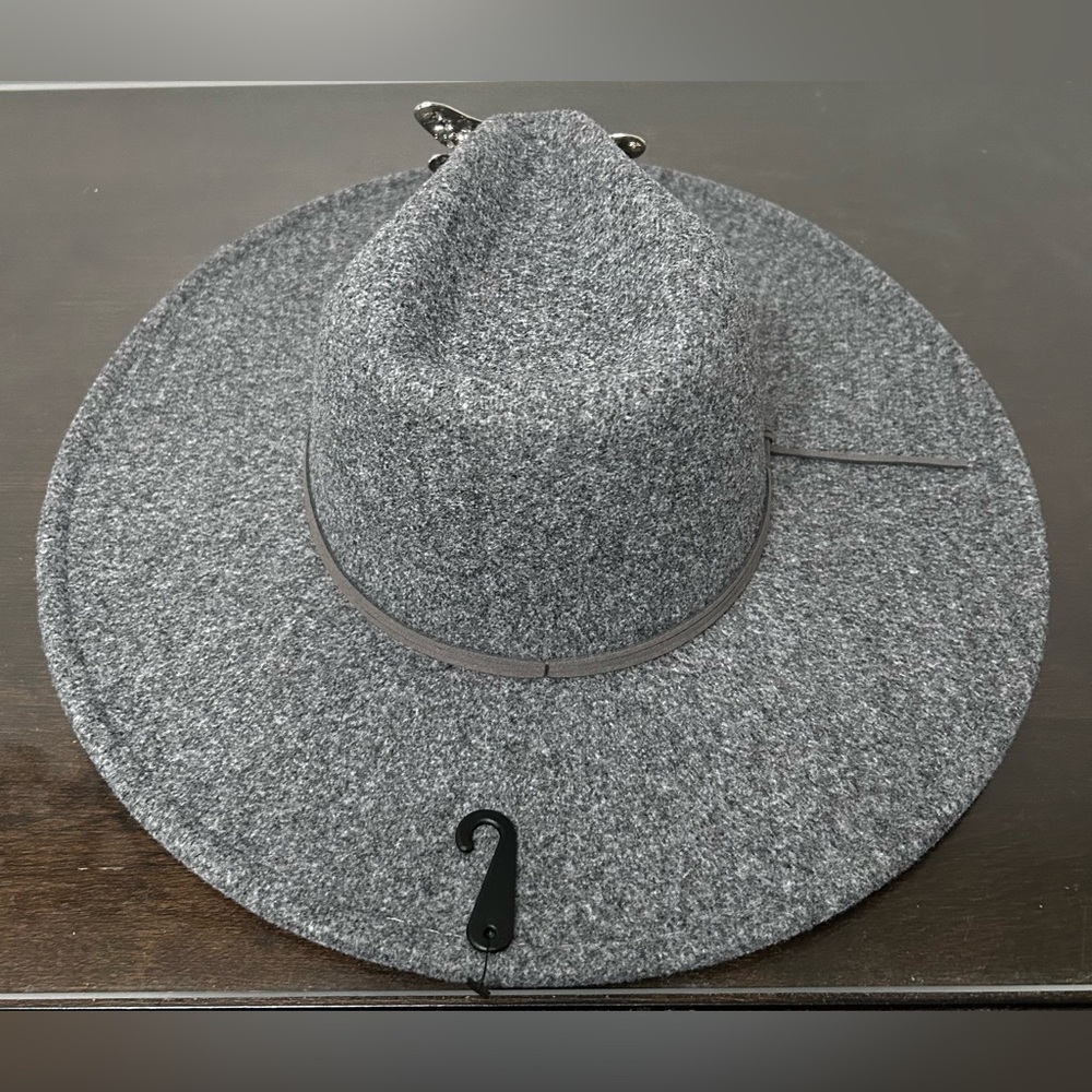 Gray Fedora Hat with Dragonfly Brooch/Pendent - Picture 4 of 5